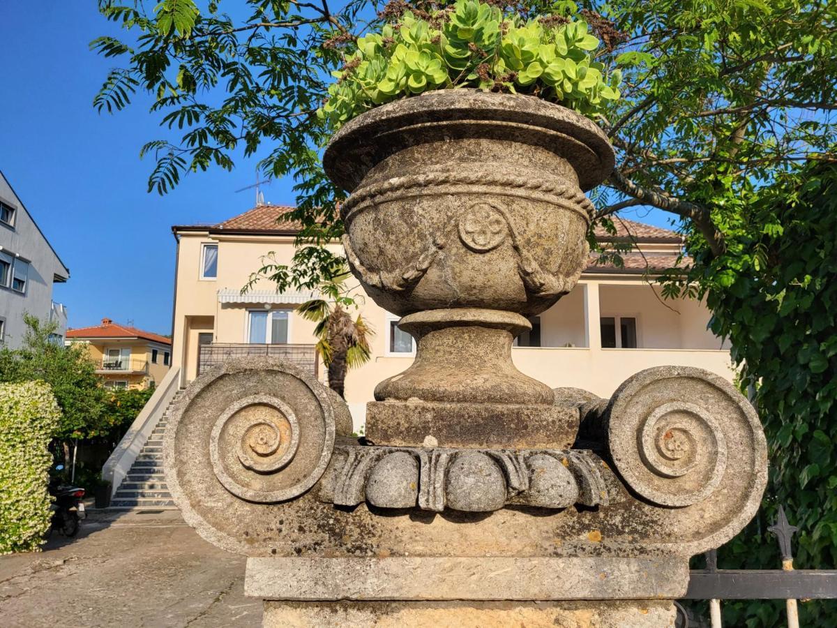 Villa Salvia Rooms And Apartments Rovinj Eksteriør billede